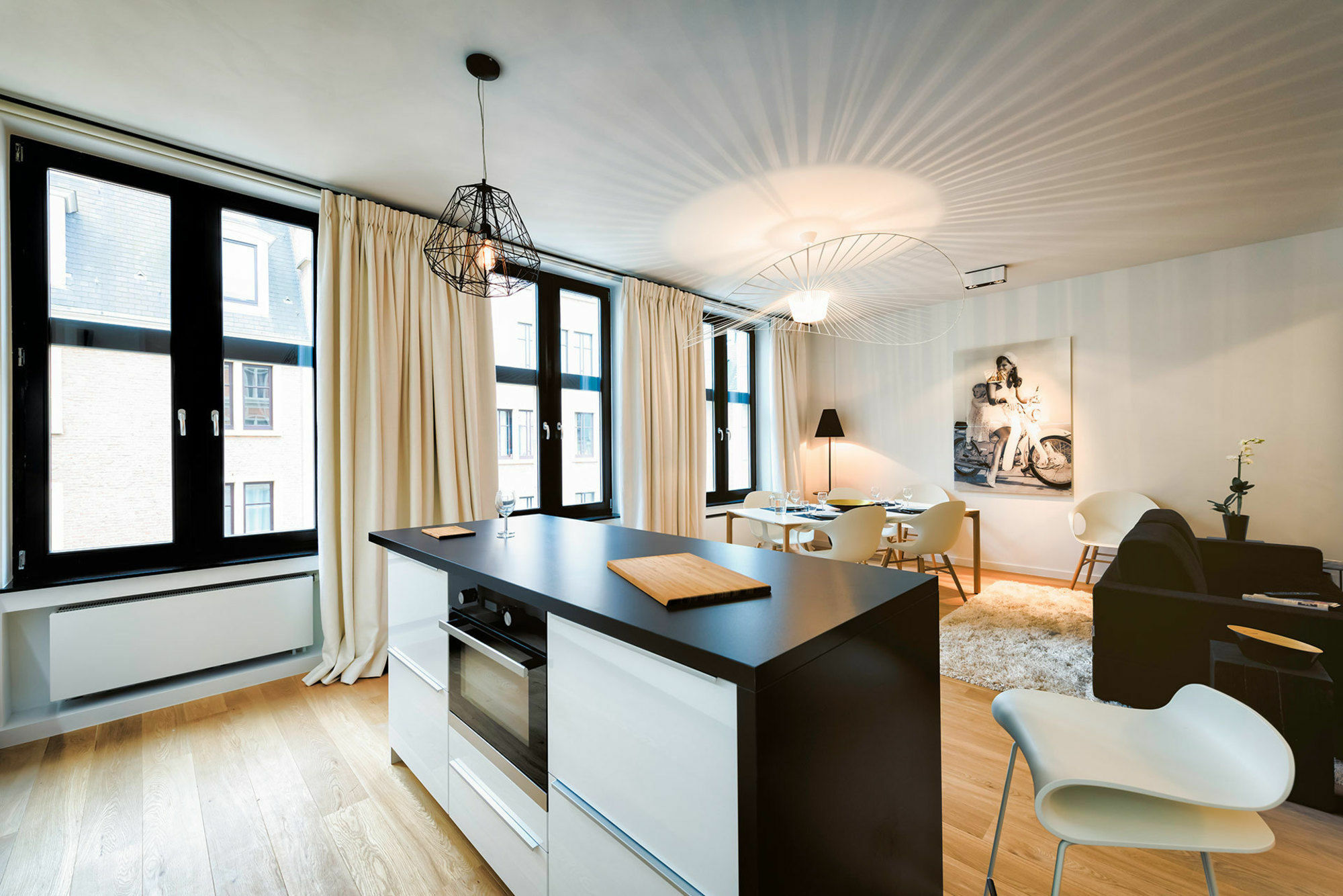 Charles Home - Grand Place Aparthotel Brussels Exterior photo